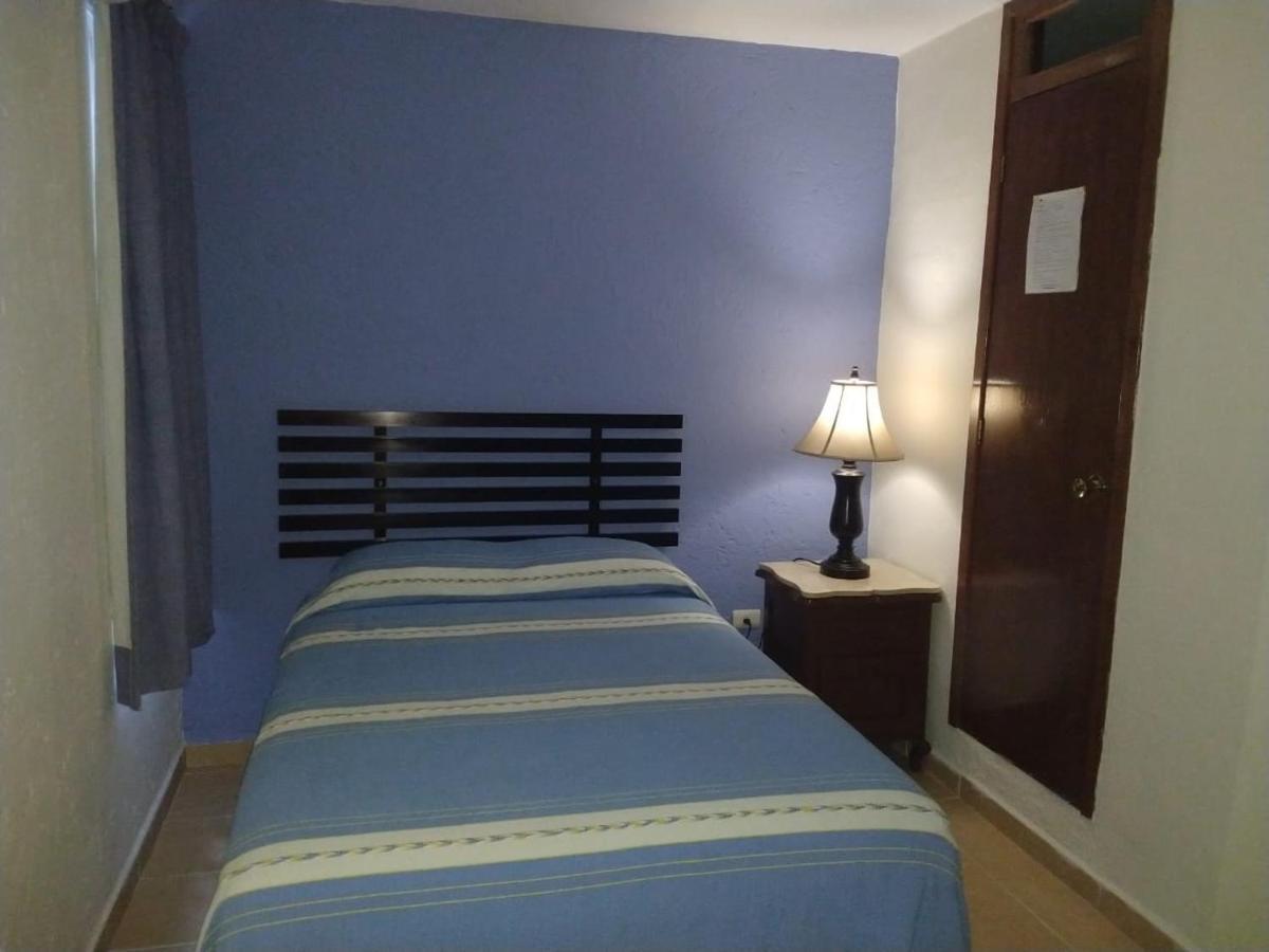 Hotel Pension San Juan Плайя-дель-Кармен Екстер'єр фото